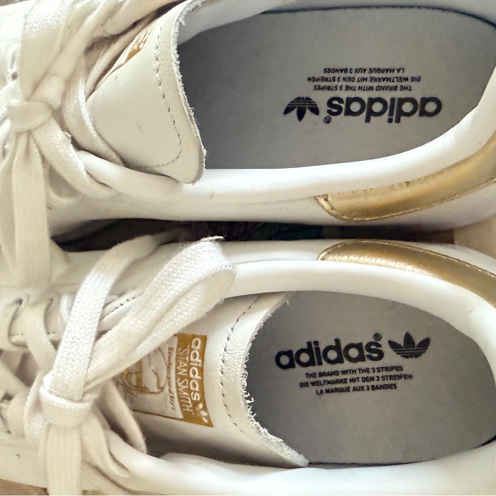 Adidas Stan Smith Women's White and Gold Sneakers sz 9